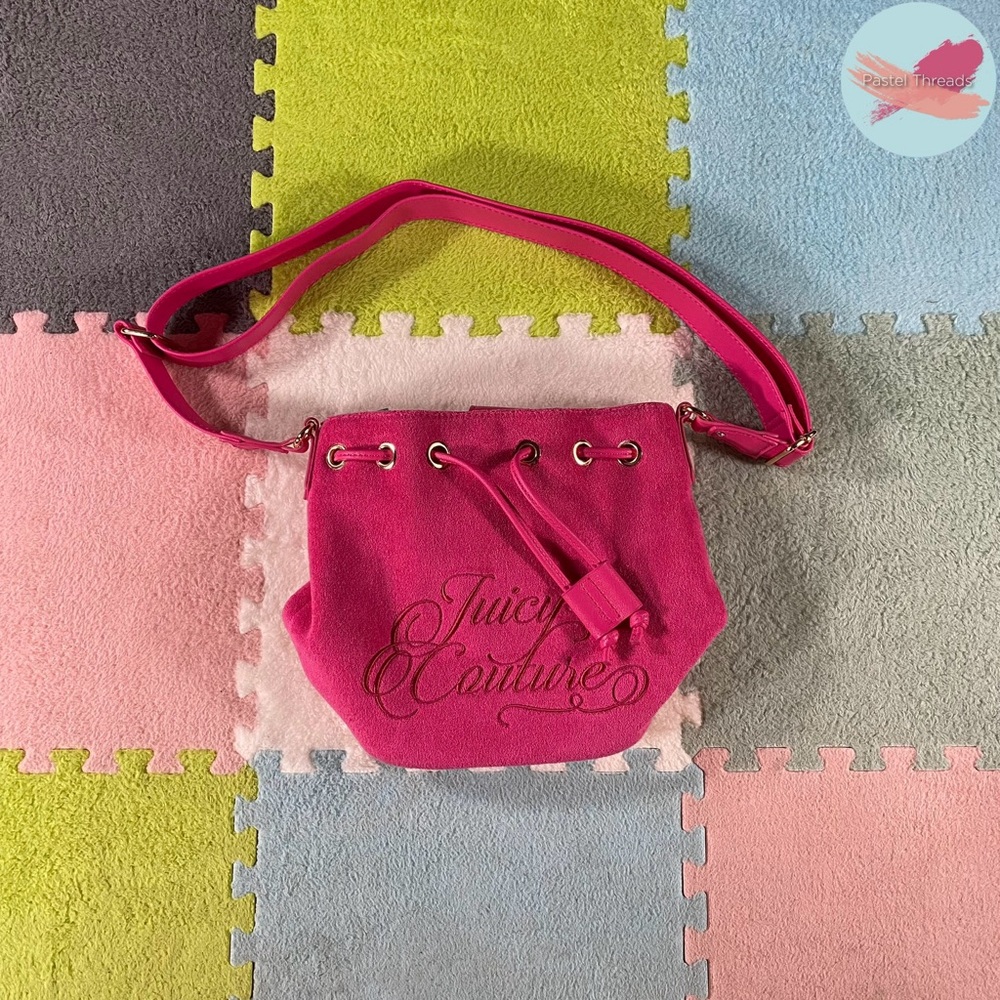 NWOT Juicy Couture Beach Couture Terry Clothe Suede Pink Bucket Bag